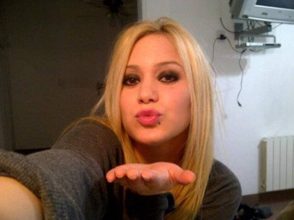 GALERÍA: Así es Karina, 'La Princesita' del 'Kun' Agüero